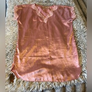 🍧VINTAGE VICTORIA’S SECRET NIGHTIE!🍧